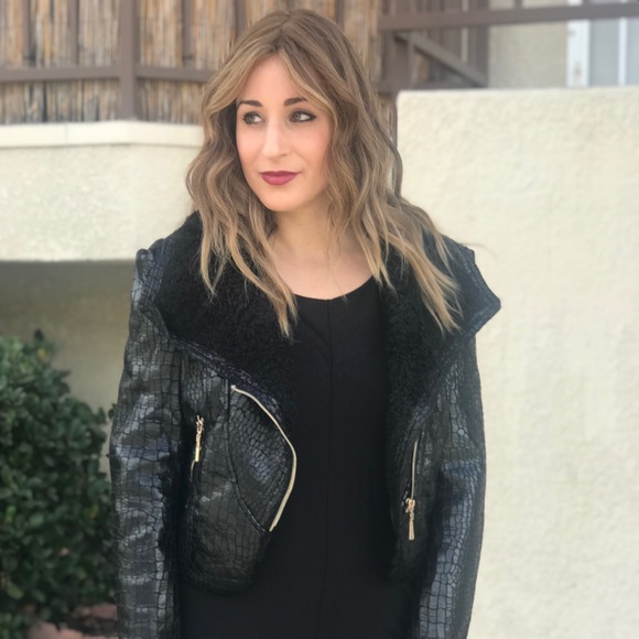 GREAT DEAL ❗️FAUX LEATHER JACKET - Picture 4 of 6